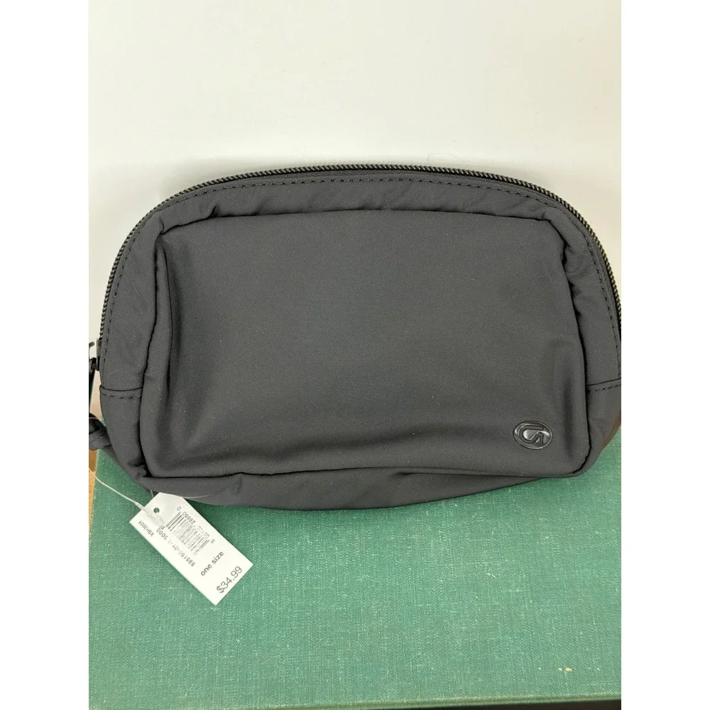Gap Belt Bag Black Adjustable Strap Waist Pack Fanny Pack NWT 595190-01-1